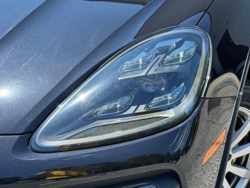 2019 Porsche Cayenne E-Hybrid