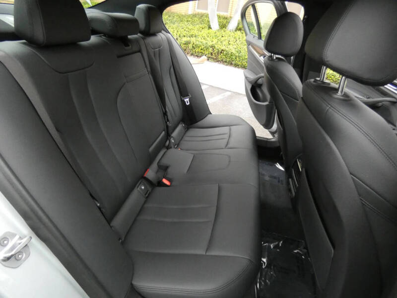 2019 BMW 5 Series 530i