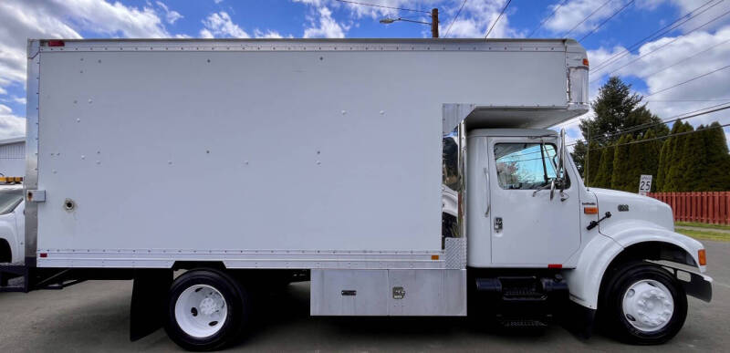 2001 International 4700