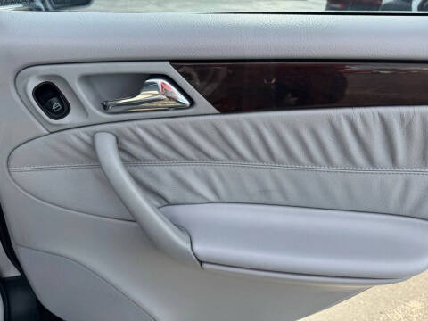 2001 Mercedes-Benz C-Class C 240