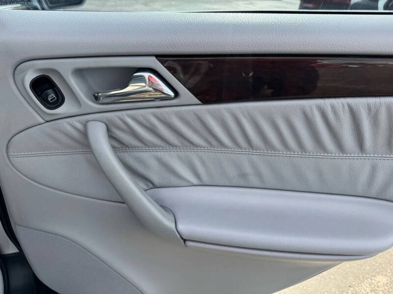 2001 Mercedes-Benz C-Class C 240