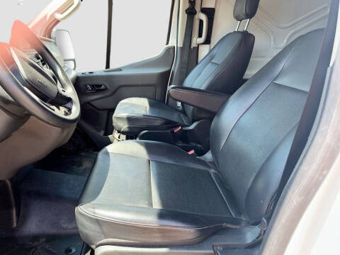 2025 Ford Transit