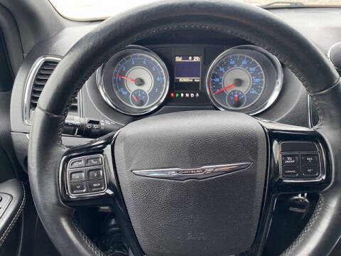 2015 Chrysler Town and Country S