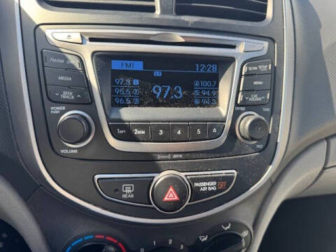 2015 Hyundai Accent GLS