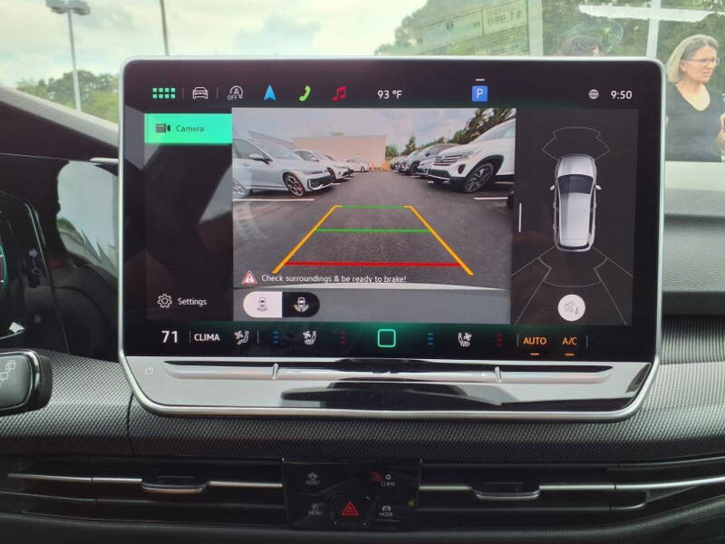 2025 Volkswagen Golf GTI SE