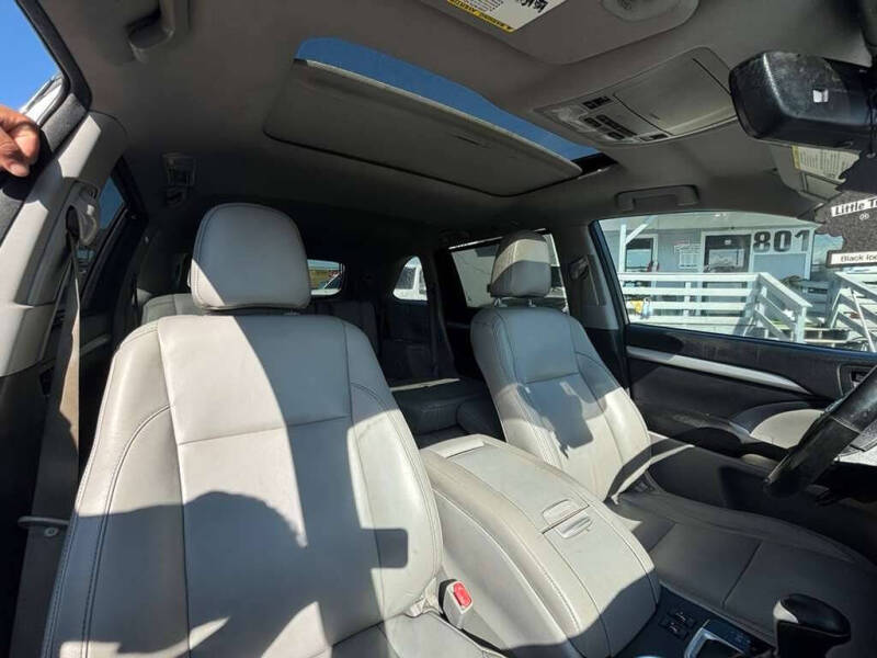 2017 Toyota Highlander XLE