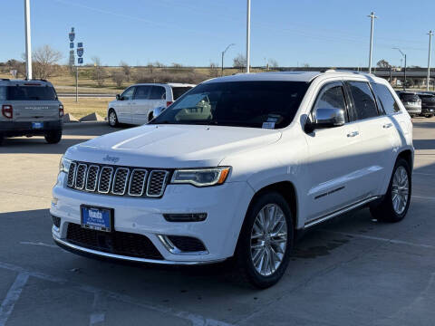 2017 Jeep Grand Cherokee Summit