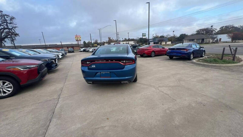 2022 Dodge Charger SXT photo 8