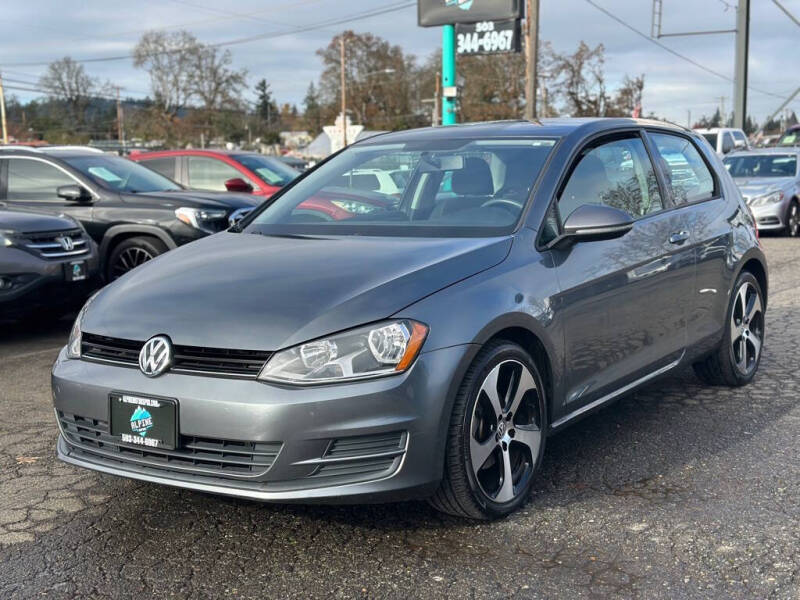 2015 Volkswagen Golf Launch Edition's photo