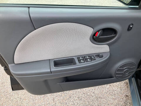 2003 Saturn Ion 2