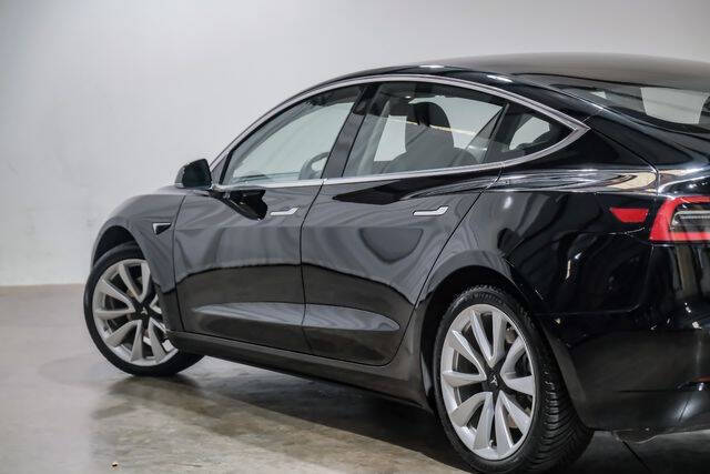 2019 Tesla Model 3 Standard Range Plus