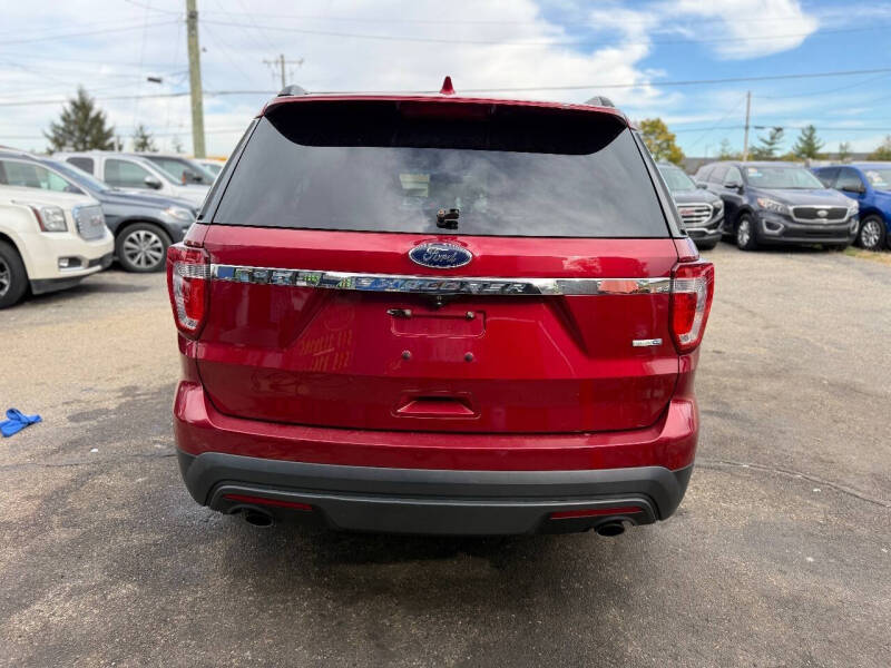 2016 Ford Explorer