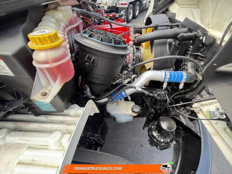 2020 Freightliner M2 106