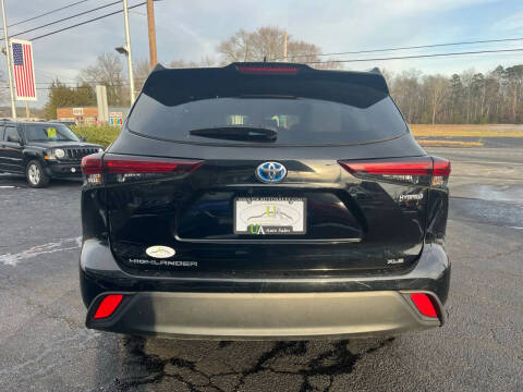 2024 Toyota Highlander Hybrid