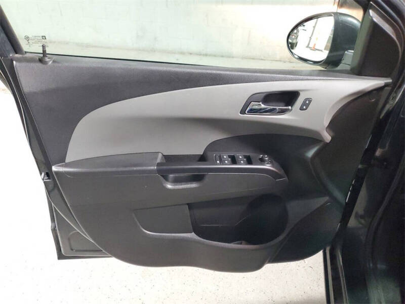 2018 Chevrolet Sonic LT Auto