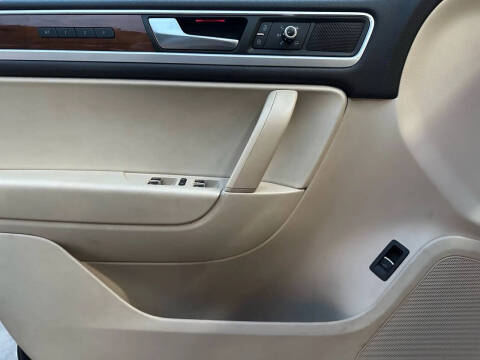 2012 Volkswagen Touareg