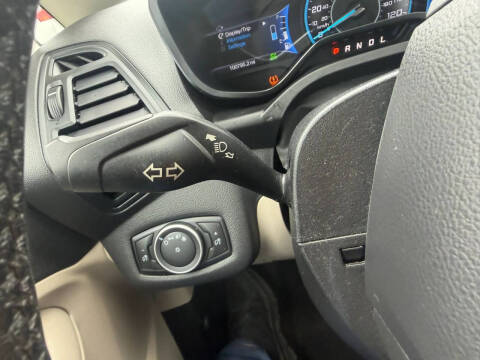 2017 Ford C-MAX Hybrid SE