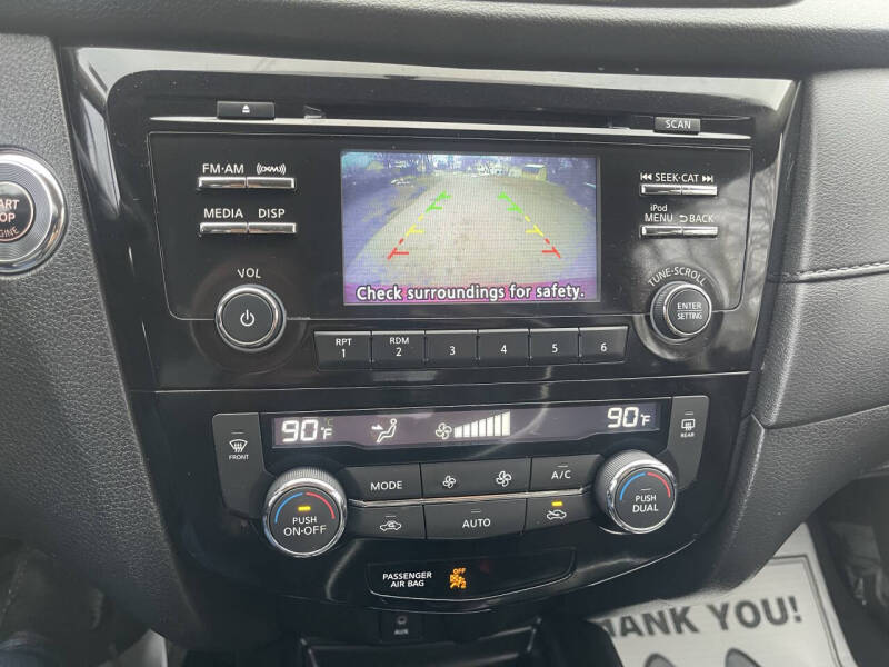 2017 Nissan Rogue SV