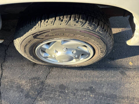 2011 Ford E-Series E-150 XL