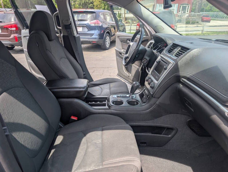 2015 GMC Acadia SLE-2