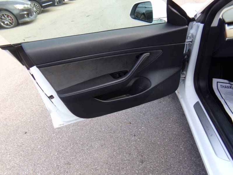 2020 Tesla Model 3 Standard Range Plus