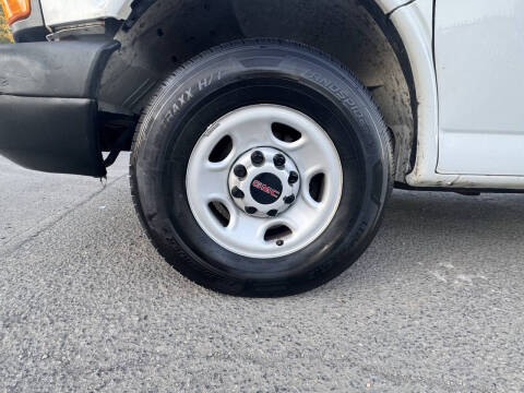 2019 GMC Savana 2500