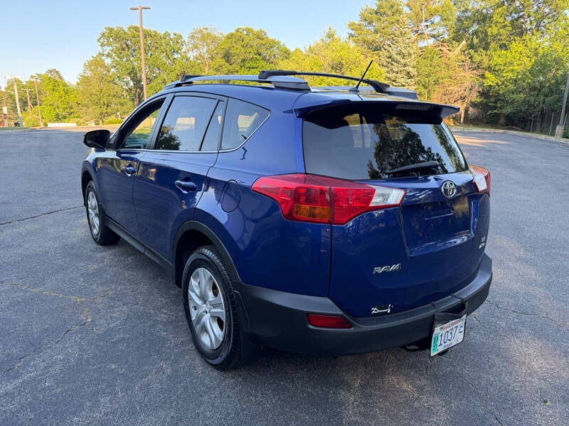 2015 Toyota RAV4 LE