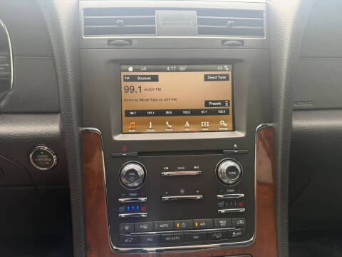 2016 Lincoln Navigator Select