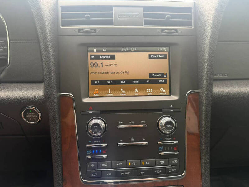 2016 Lincoln Navigator Select