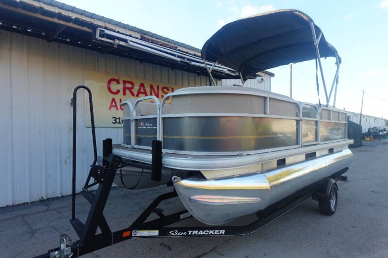 Sold: Sun Tracker Fishin' Barge 21 Boat in West Jordan, UT