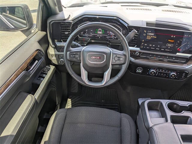 2024 GMC Sierra 1500 Elevation Standard