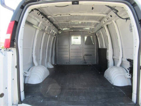 2022 Chevrolet Express 2500