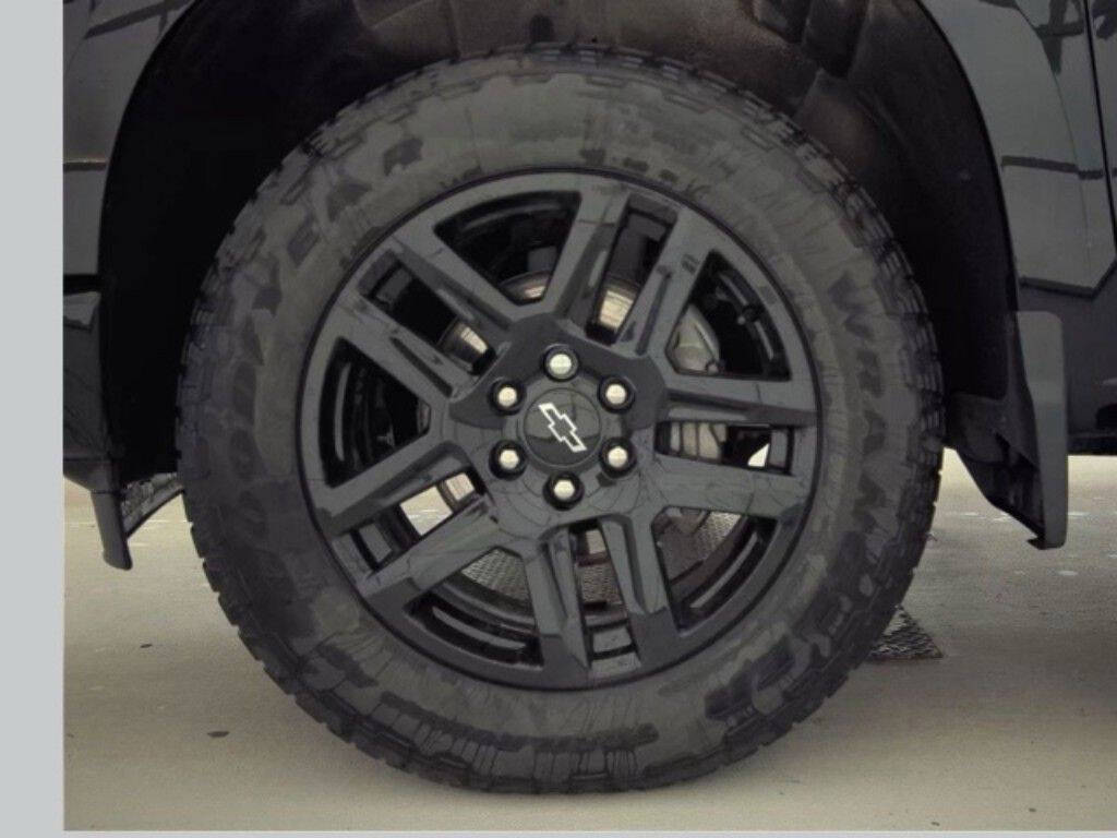 2024 Chevrolet Silverado 1500 RST 22