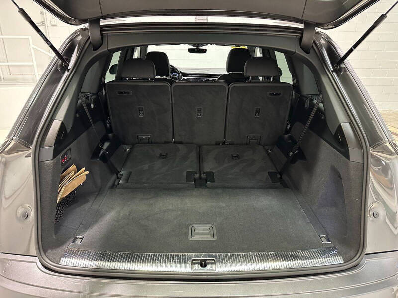 2021 Audi Q7 quattro Premium Plus 55 TFSI