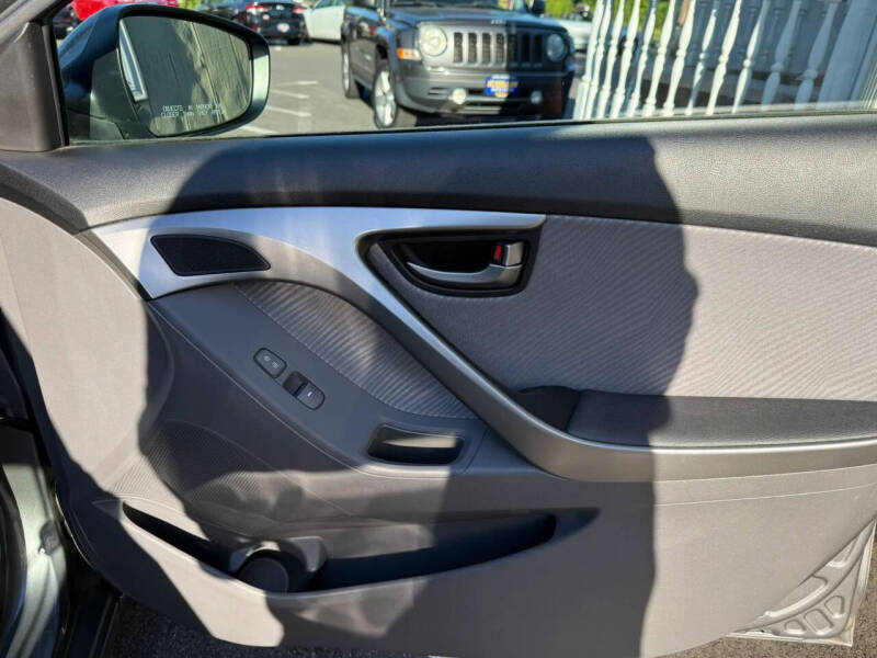 2013 Hyundai Elantra
