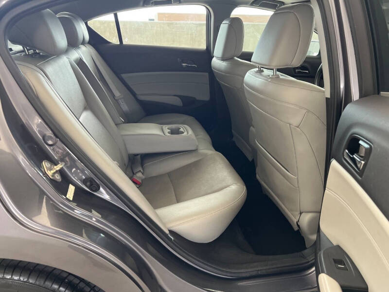 2017 Acura ILX w/Tech