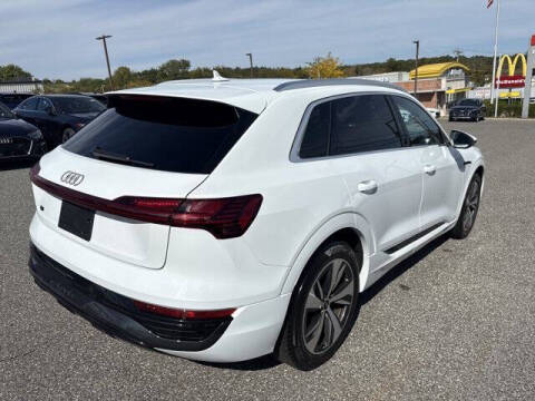 2024 Audi Q8 e-tron quattro Premium