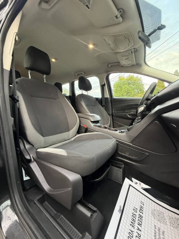 2014 Ford Escape S