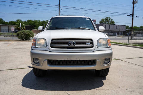 2004 Toyota Sequoia SR5
