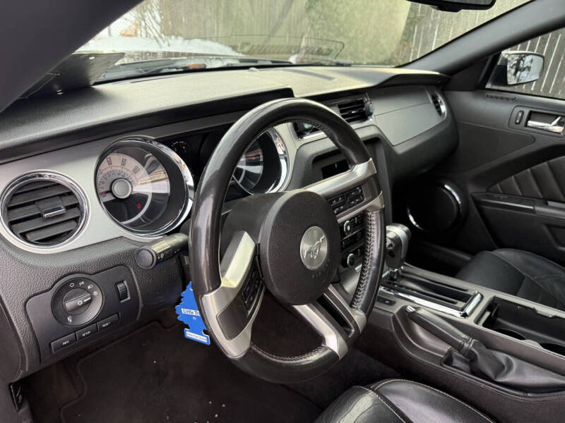 2010 Ford Mustang V6 Premium