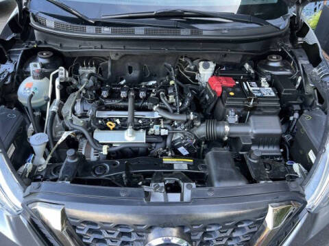 2020 Nissan Kicks SR