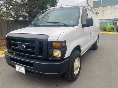 2008 Ford E-Series Cargo for sale at Super Bee Auto in Chantilly VA
