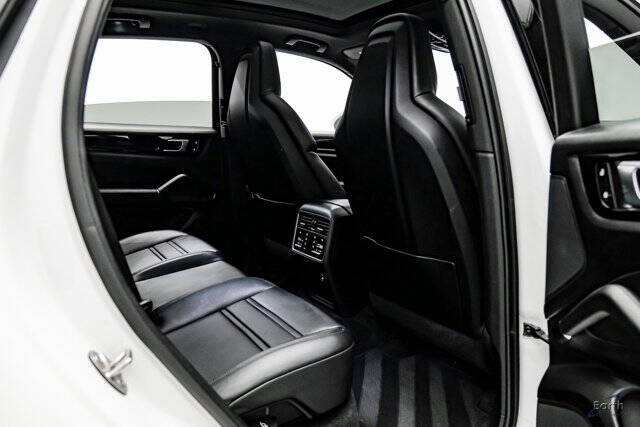 2023 Porsche Cayenne