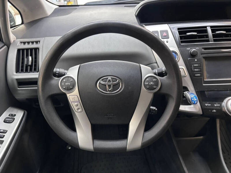 2012 Toyota Prius v
