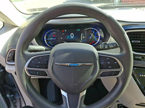 2017 Chrysler Pacifica Hybrid Touring Plus