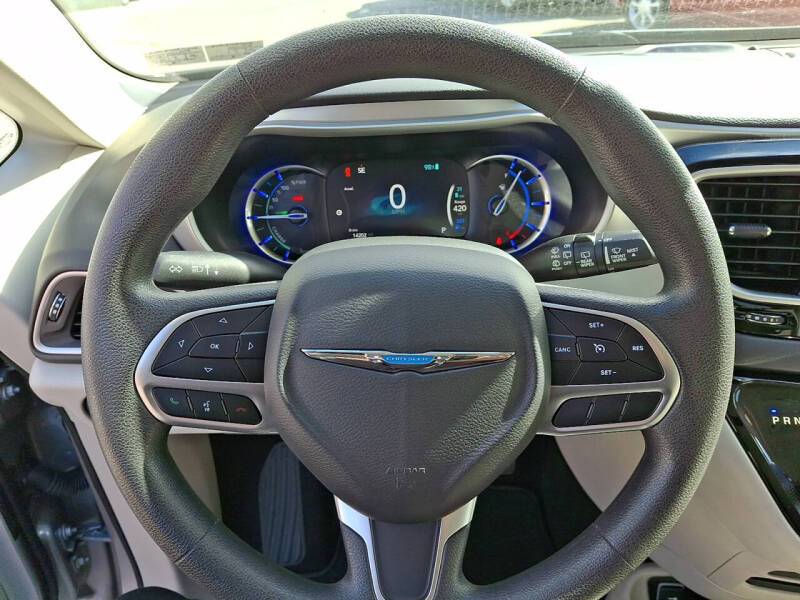 2017 Chrysler Pacifica Hybrid Touring Plus