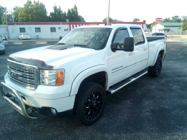 2012 GMC Sierra 2500HD for sale at Johnson's Auto in Mason City, IA