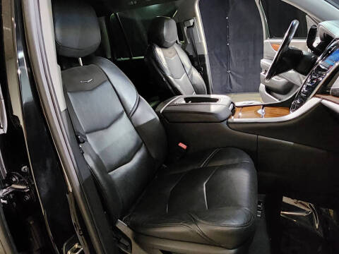 2015 Cadillac Escalade Luxury
