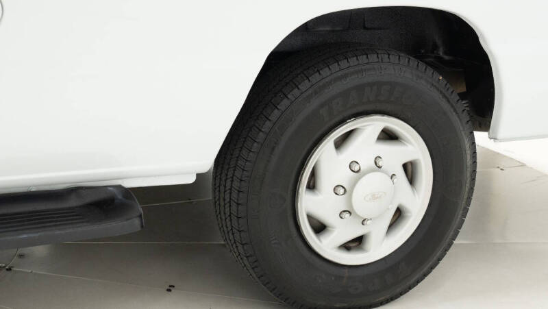 2001 Ford E-Series E-350 SD XLT