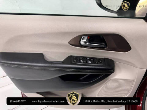 2020 Chrysler Voyager LXi